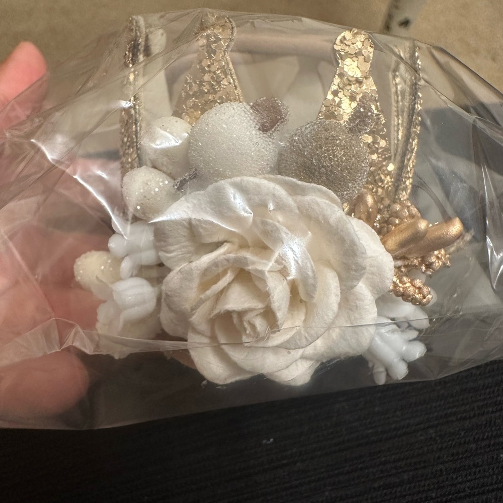 Gold Floral Crown headband.